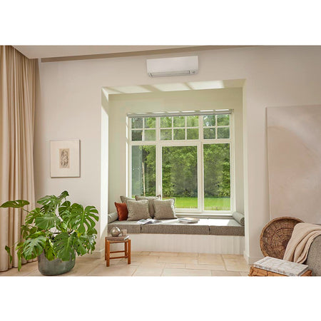 Perfera A-Serie | Innengerät Ambiente helle s Wohnzimmer mit Wintergarten